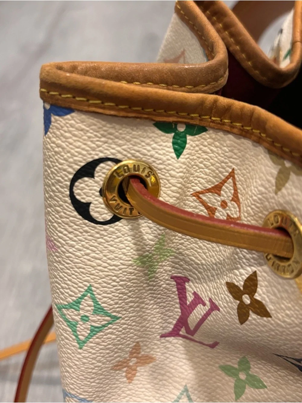 Louis Vuitton x Takashi Murakami White Multicolore Canvas Petit Noé - Picture 6 of 16